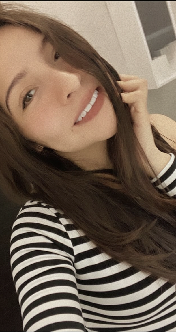 Anna Arias, Diseñadora UI Senior